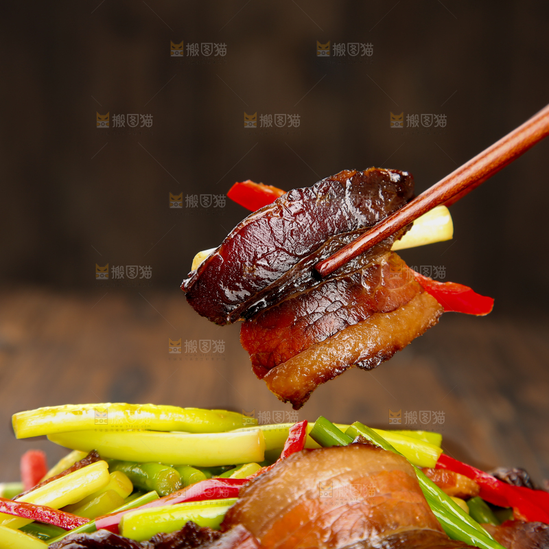腊肉炒蒜苔