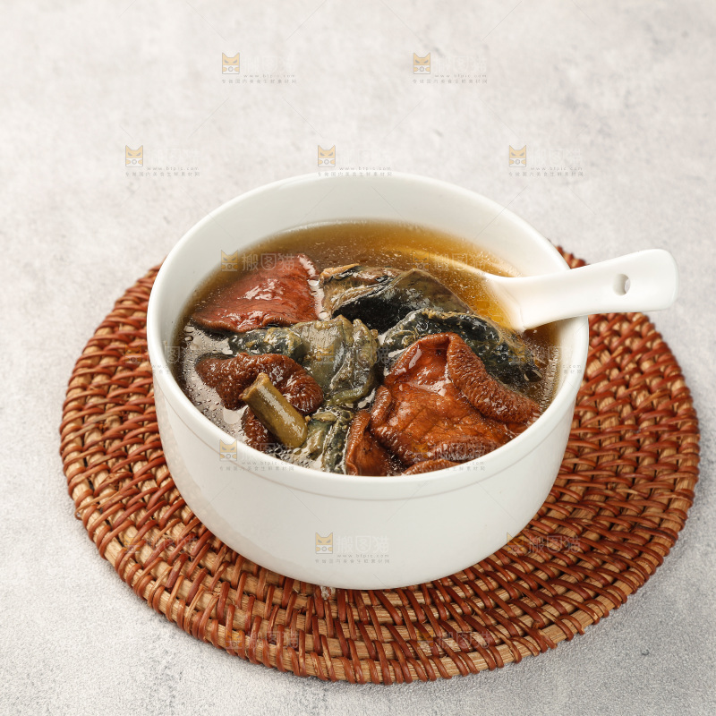 牛肝菌乌鸡汤