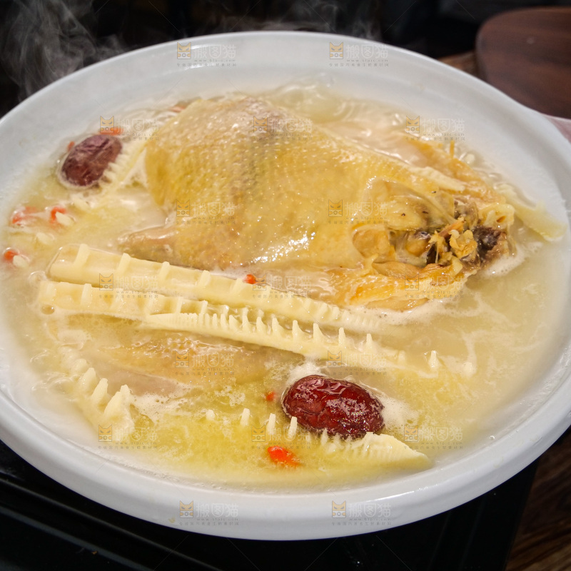 雷笋鸡汤