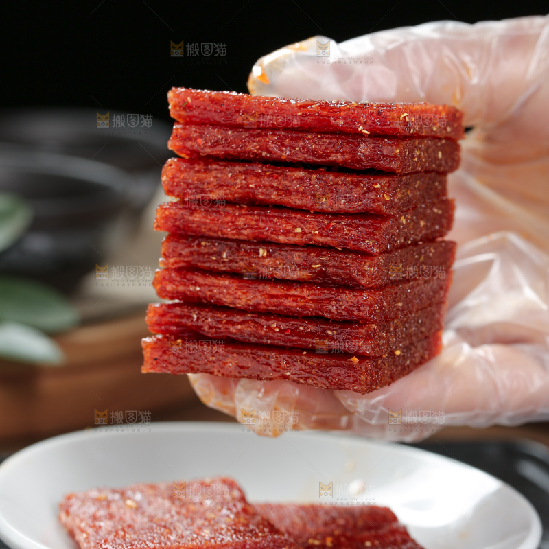 亲嘴烧辣条