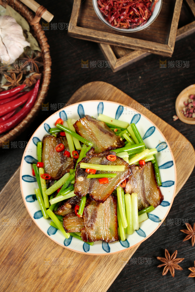 腊肉炒蒜苔