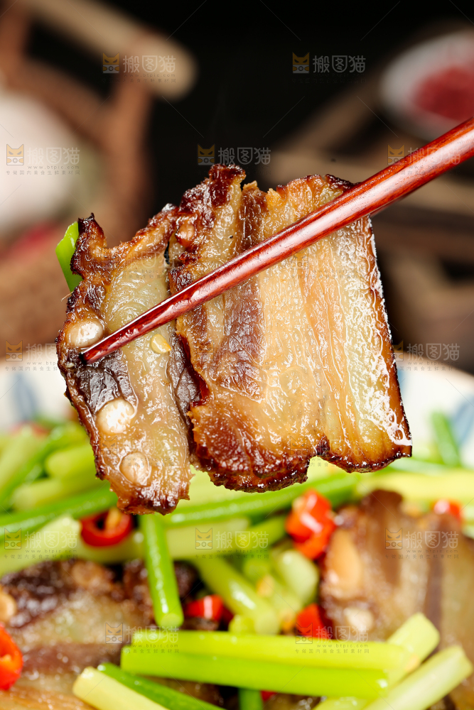 腊肉炒蒜苔