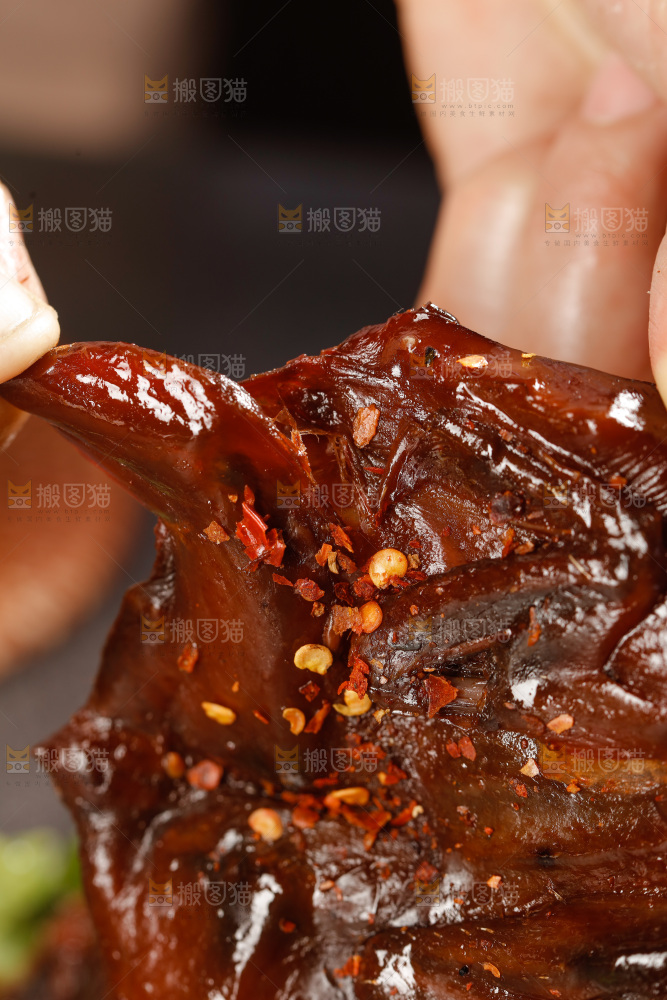 卤鹌鹑