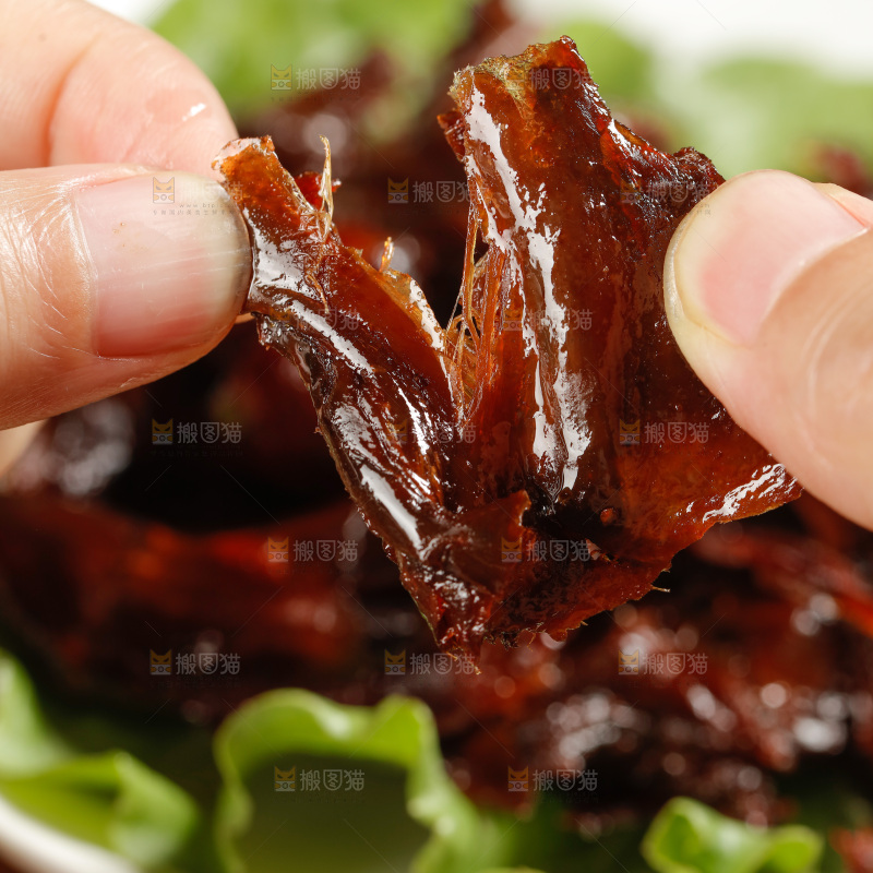 卤鹌鹑