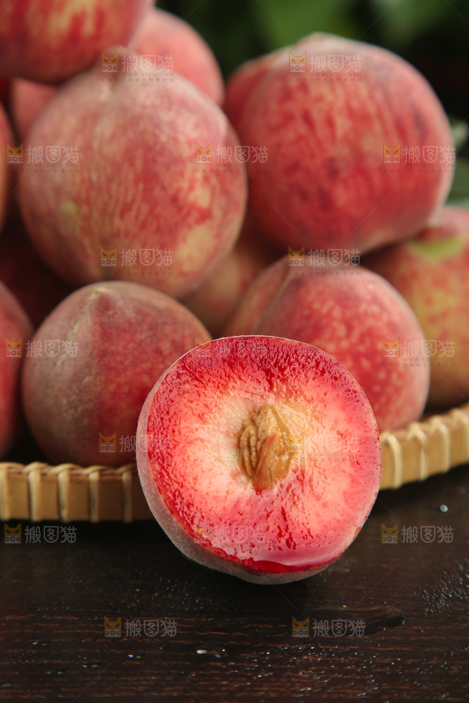 胭脂红桃子