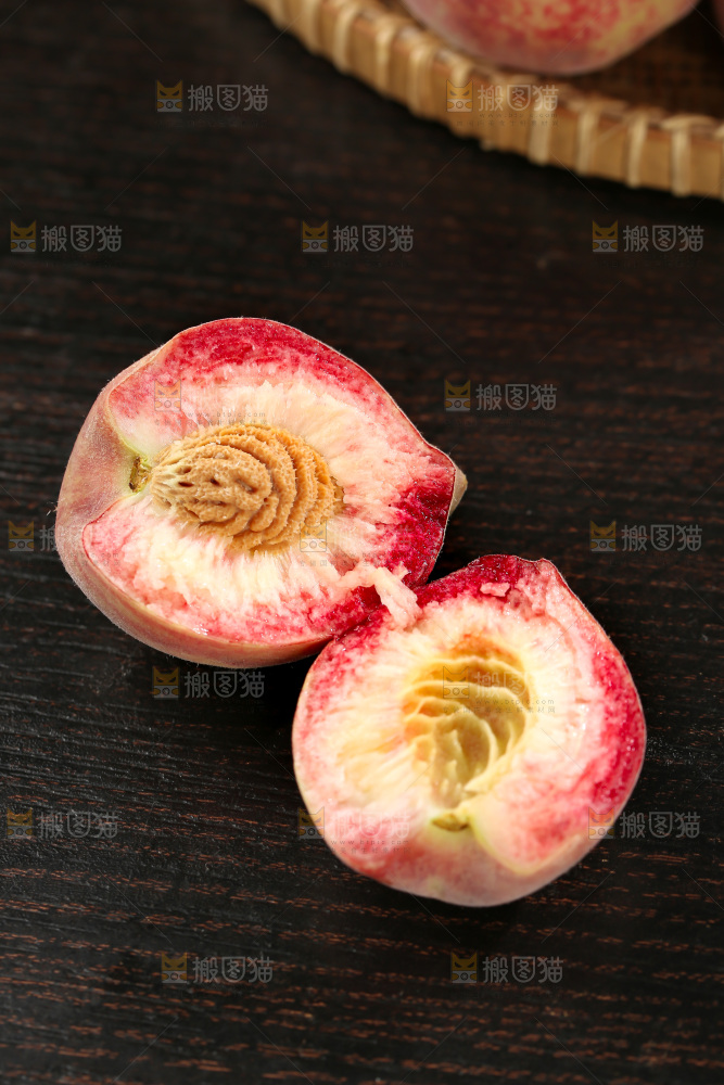 胭脂红桃子