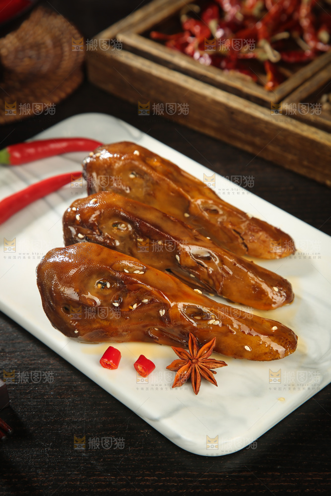 卤鸭头