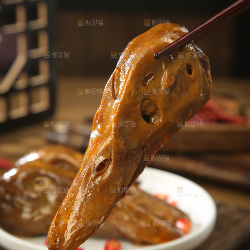 卤鸭头