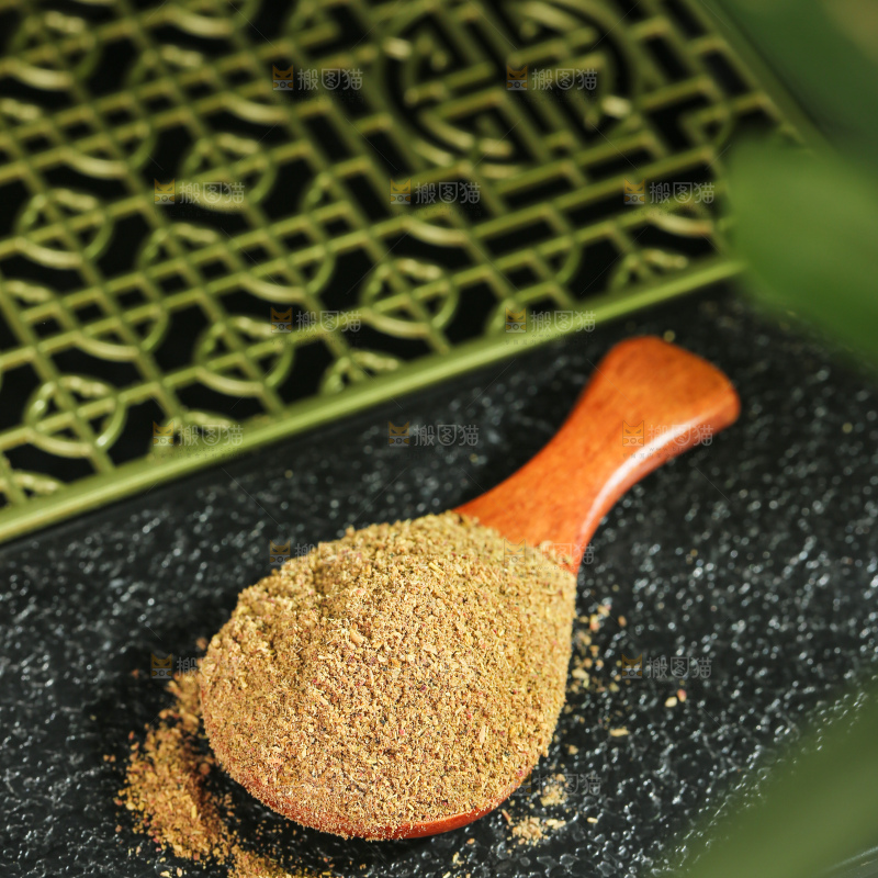 深底上的花椒粉