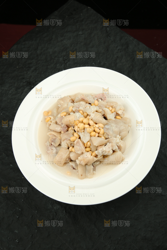 猪蹄炖黄豆
