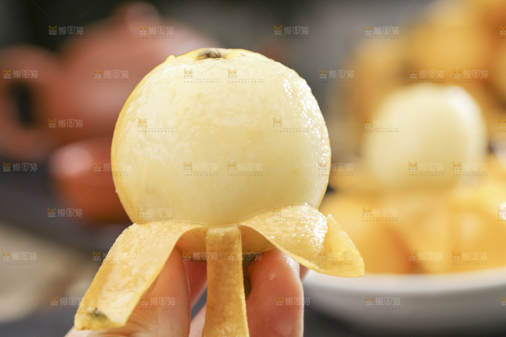 白玉枇杷