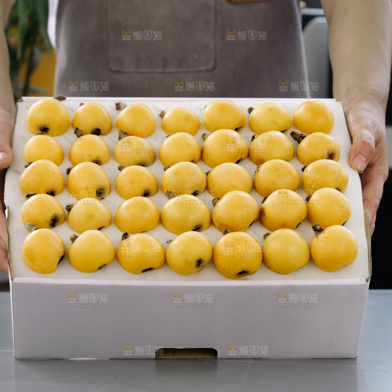 白玉枇杷