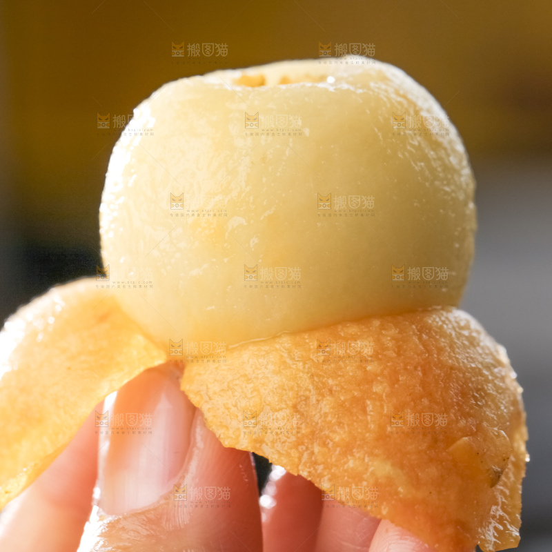 白玉枇杷