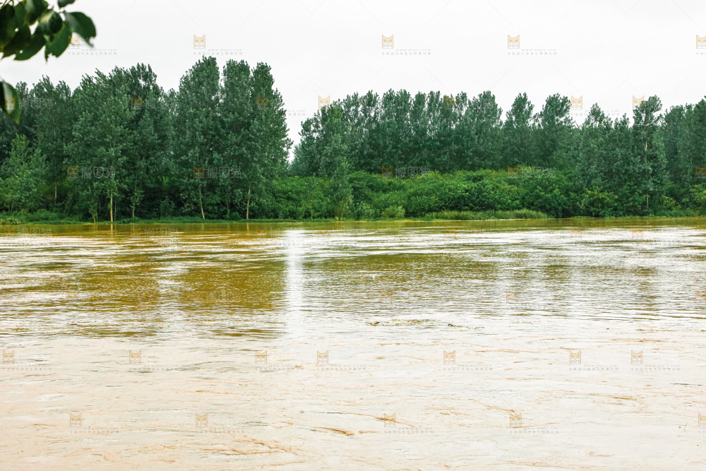 洪水