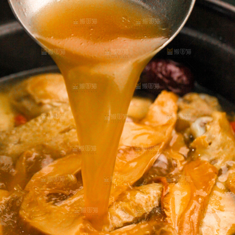 白松茸鸡汤