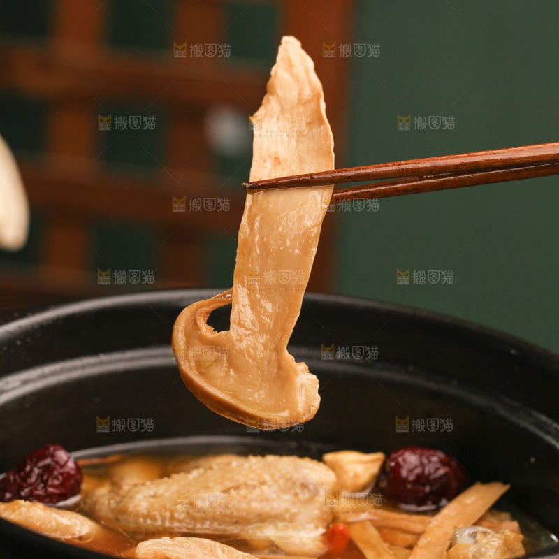 白松茸鸡汤