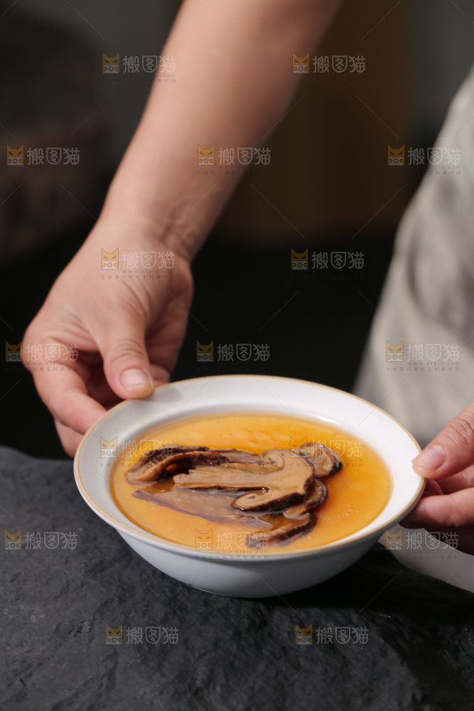 松茸片蒸蛋