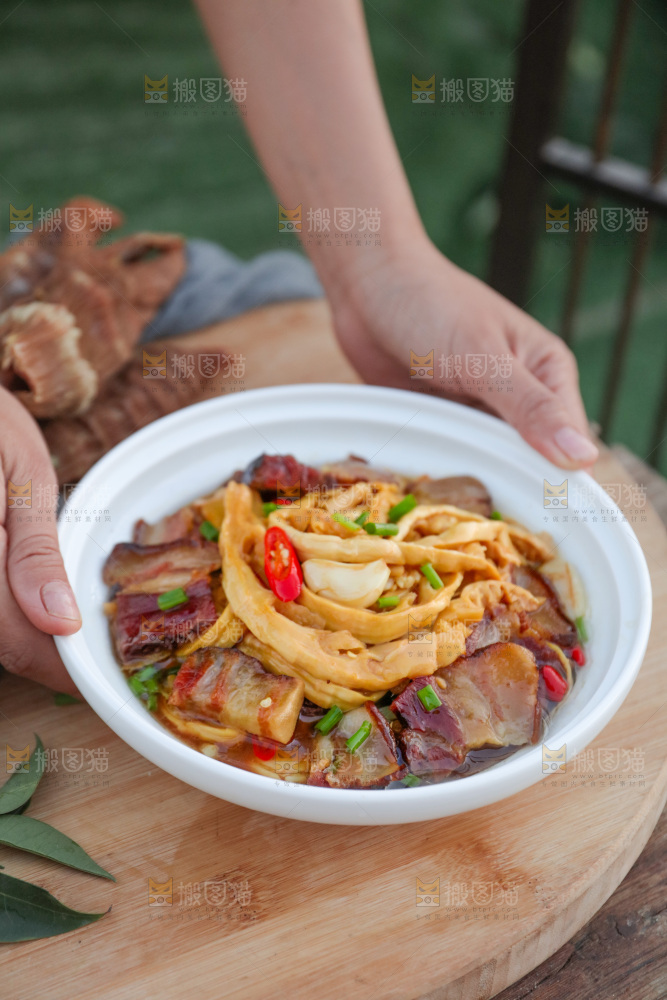 龙笋干烧腊肉