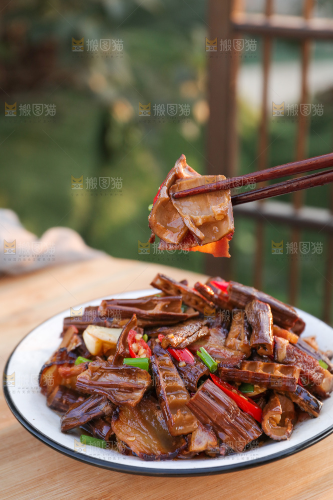牛尾笋炒腊肉