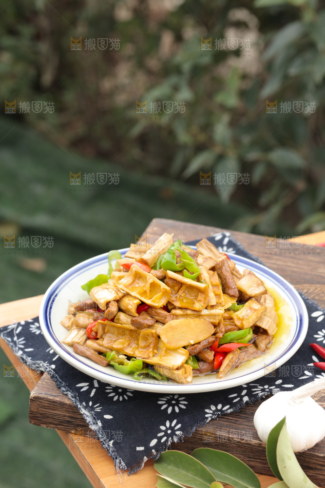 熊猫笋炒腊肉