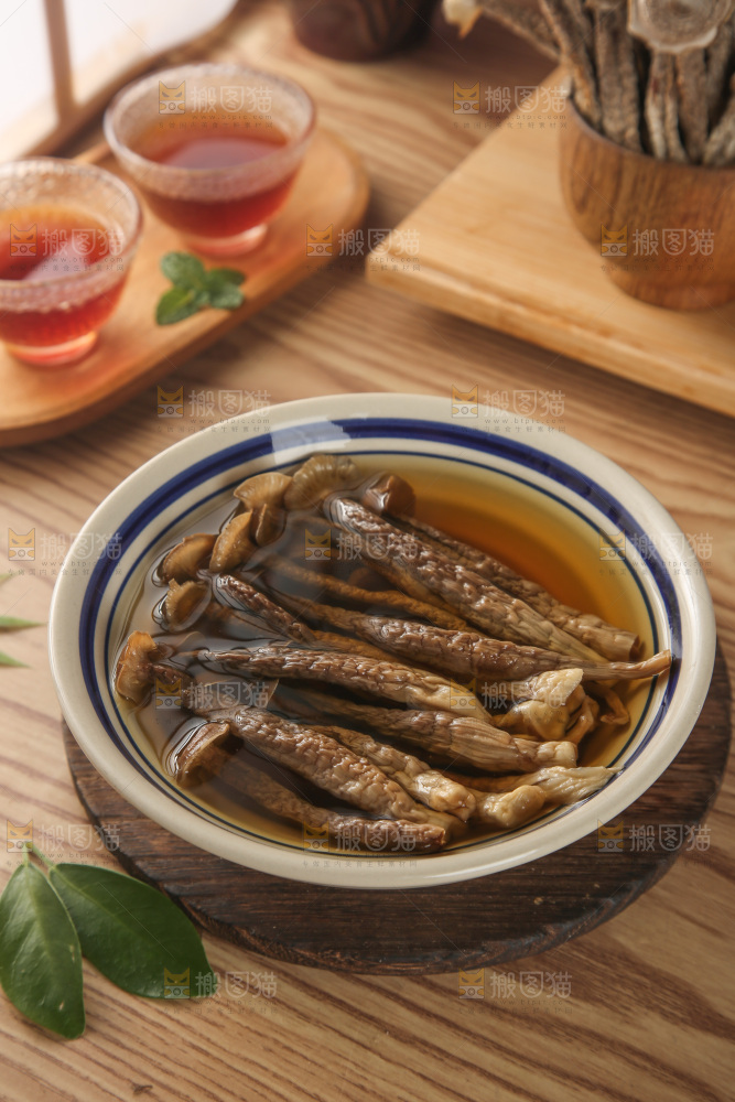 鹿茸菇