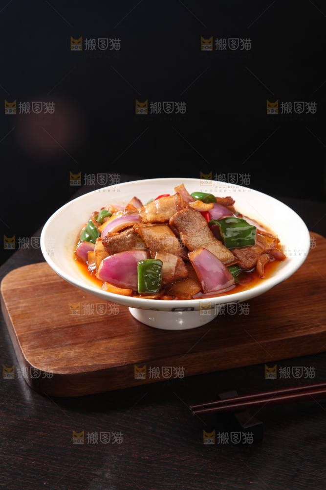 洋葱炒肉