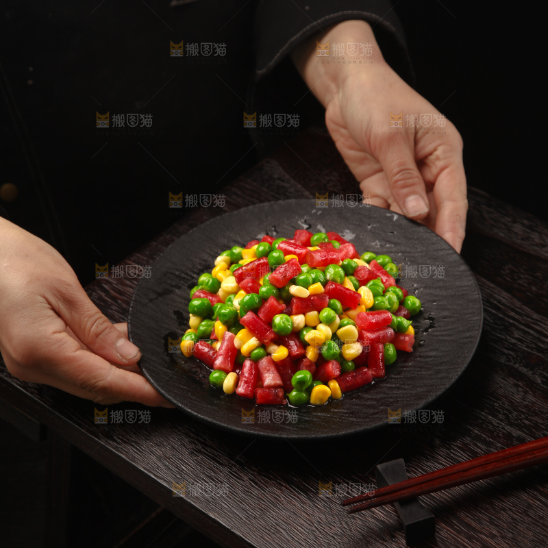 腊肠炒豌豆
