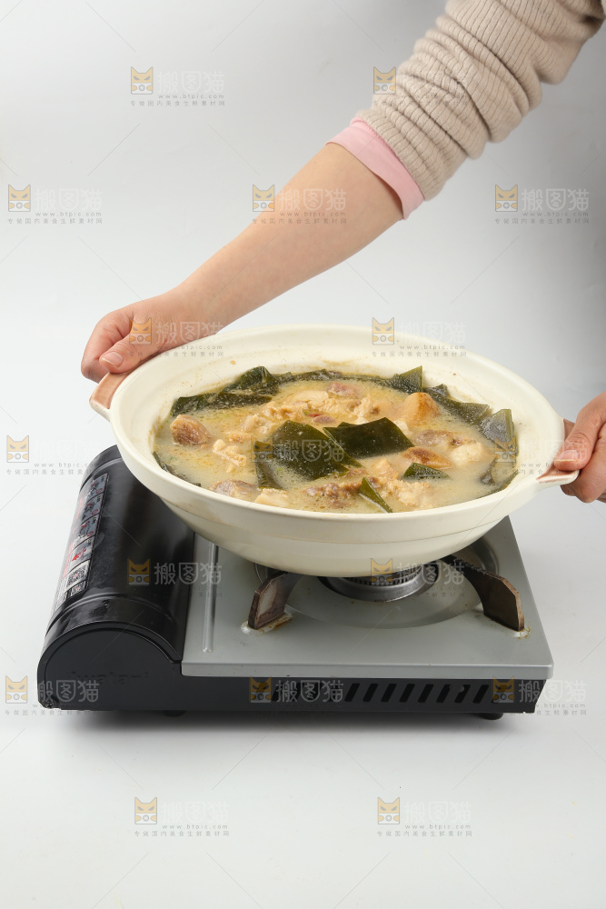 腊猪腿炖海带