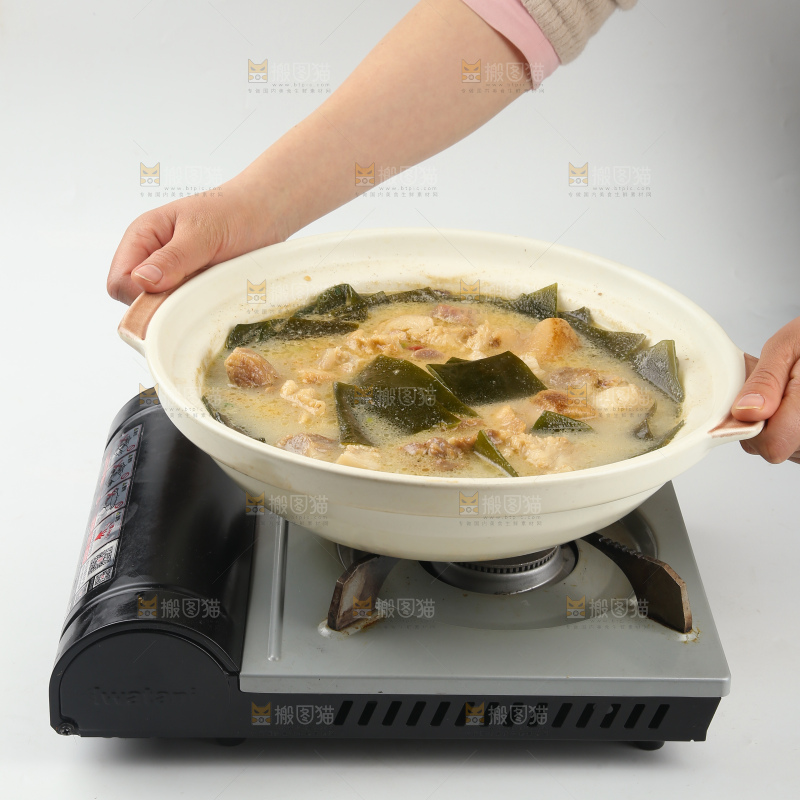 腊猪腿炖海带