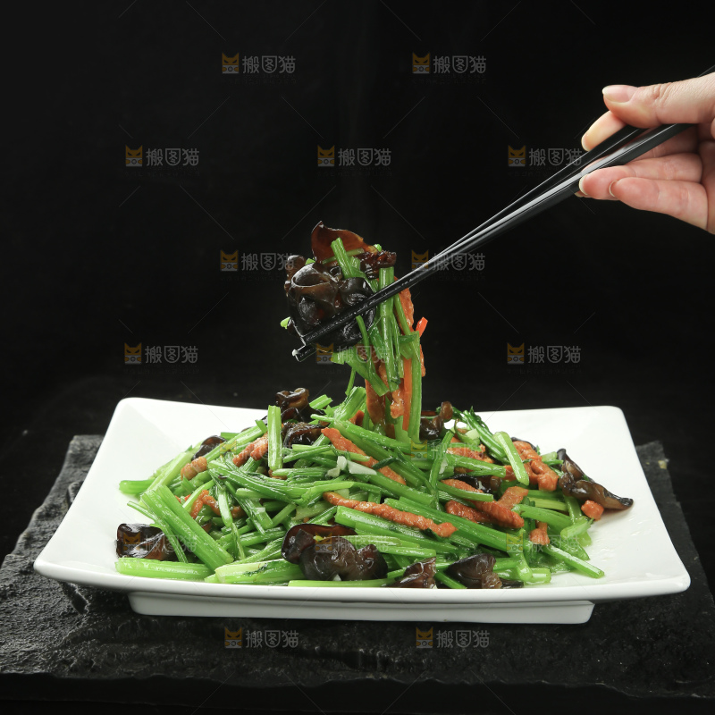 芹菜木耳肉丝