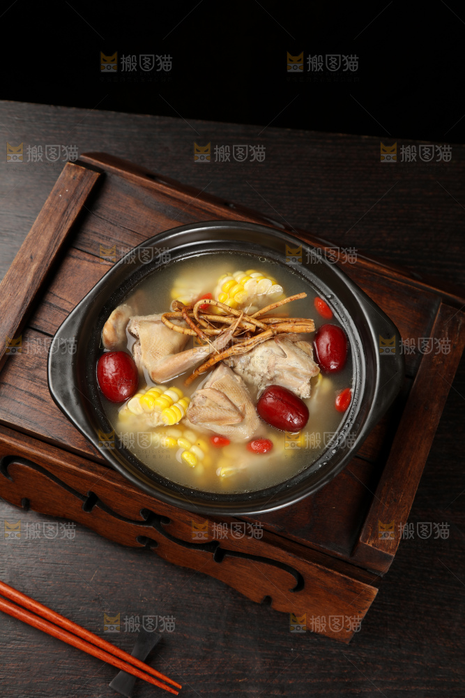 五指毛桃鹌鹑汤