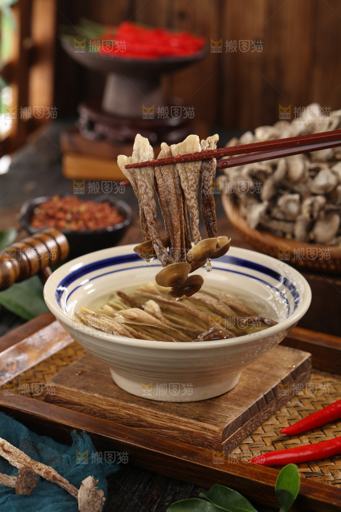 鹿茸菇