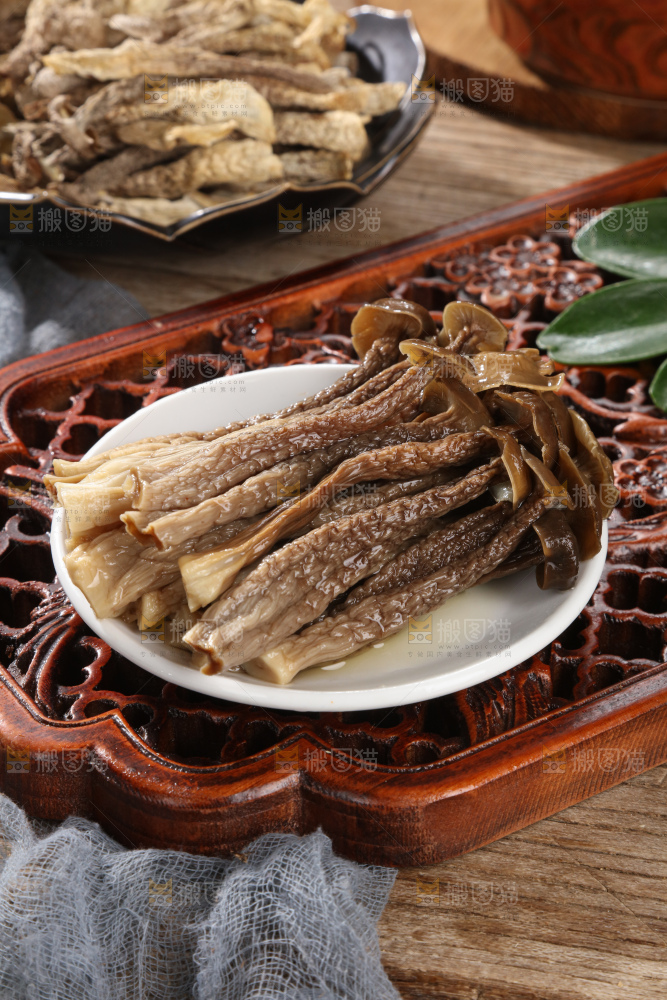 鹿茸菇