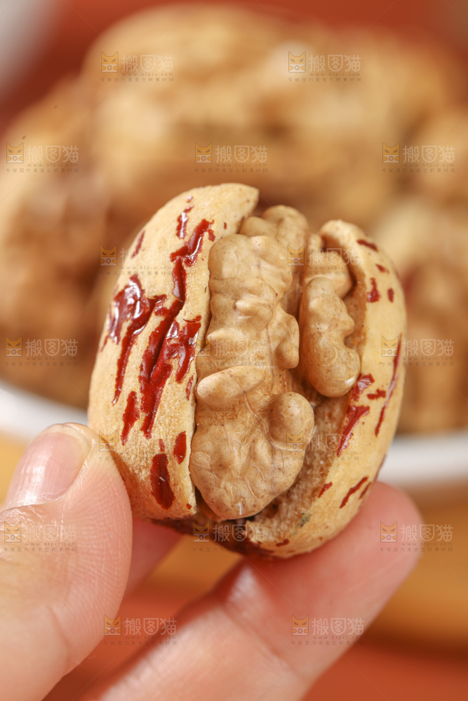 去皮枣夹核桃