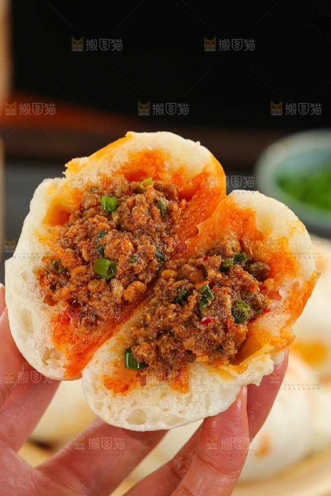 红油牛肉包