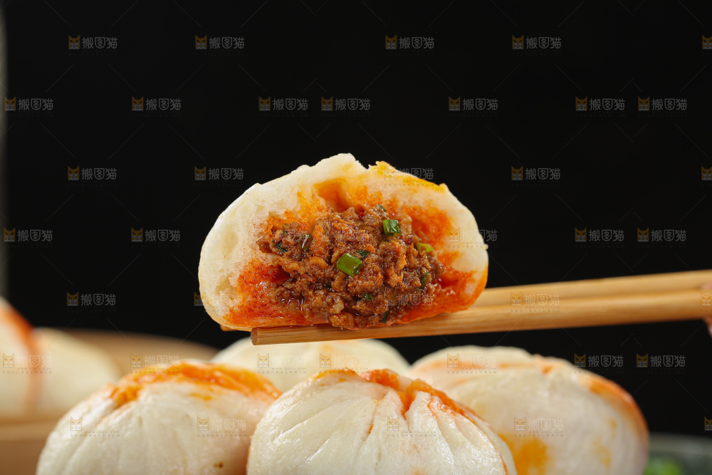 红油牛肉包