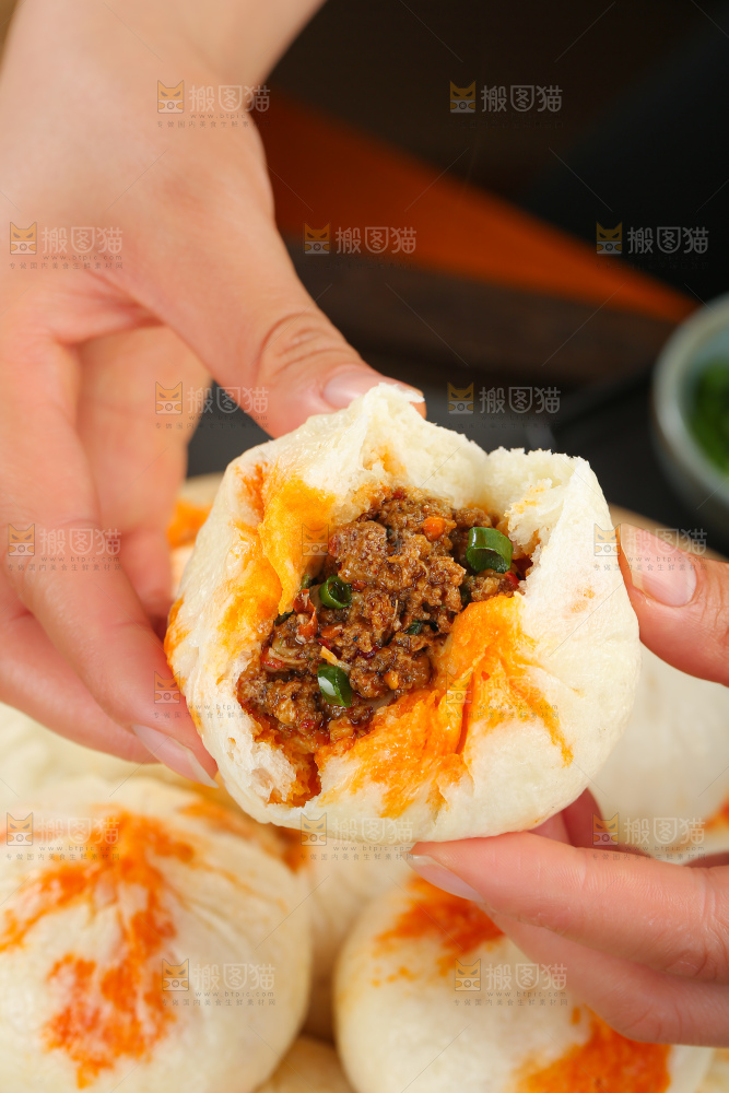 红油牛肉包