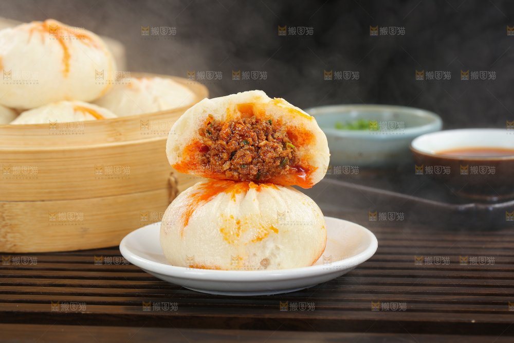 红油牛肉包