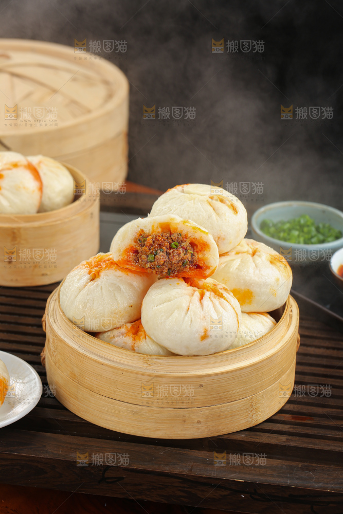 红油牛肉包