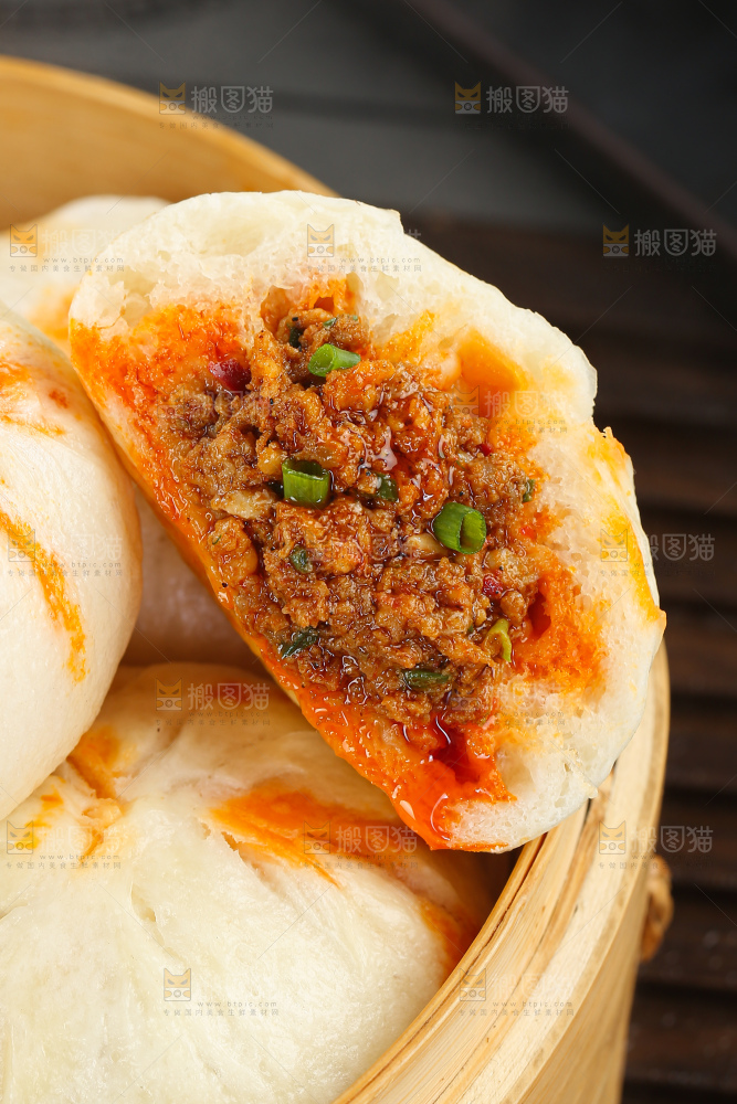 红油牛肉包