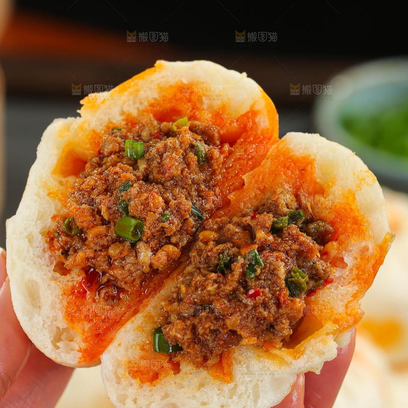 红油牛肉包