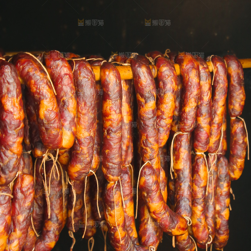 烟熏腊肠
