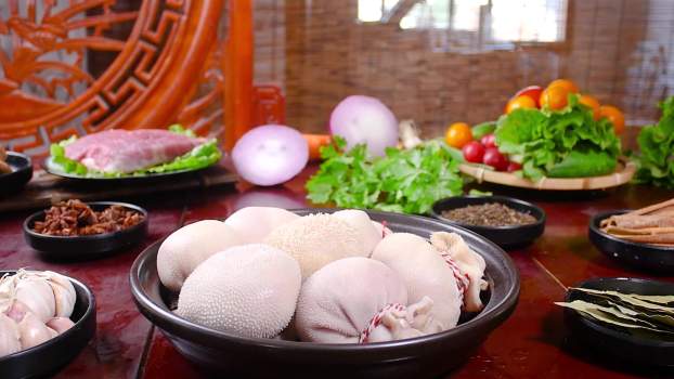 肚包肉